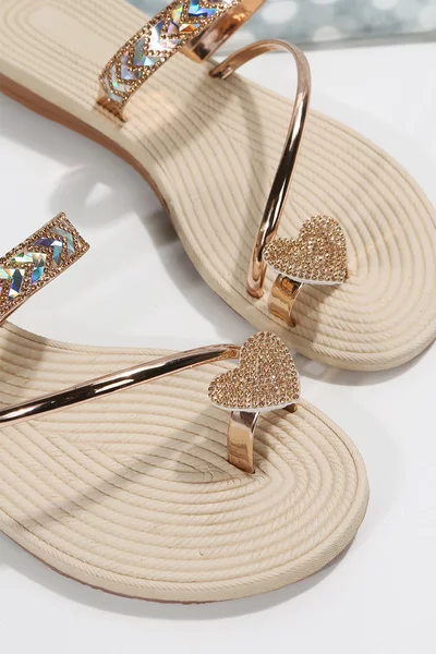 Slapi fashion accesorizati cu inimi CH54-7
